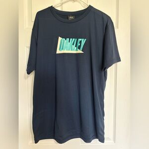 Men's Navy Oakley T shirt XL
